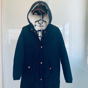 Women's winter jacket. Excellent for ski and snow